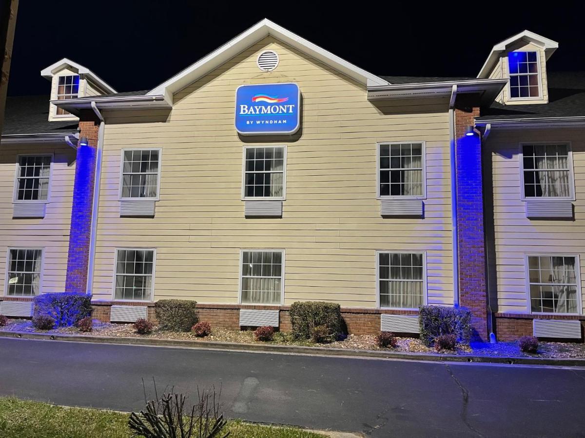 Baymont By Wyndham Adairsville Exterior photo